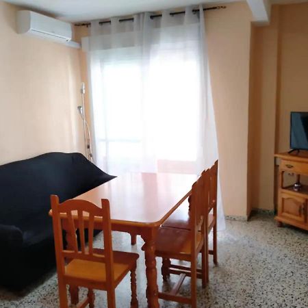Apartamento 3 Dormitorios Frente A Hospital De Traumatologia グラナダ エクステリア 写真